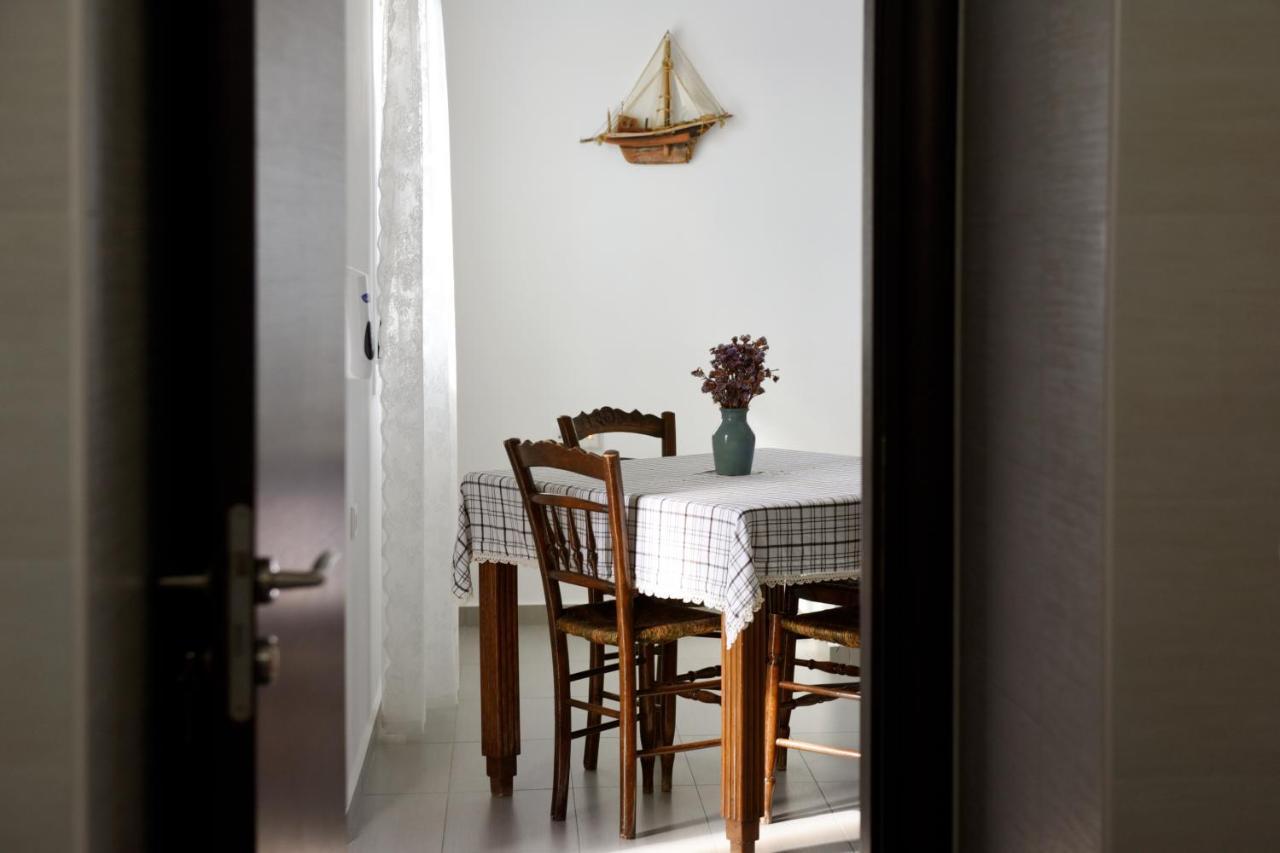 Tsakanos Home آداماس المظهر الخارجي الصورة